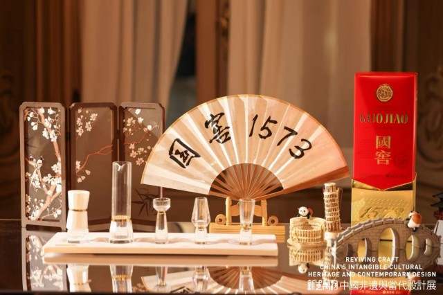 国窖1573走进米兰,非遗宫灯点亮2025“新生万物——中国非遗与当代设计展